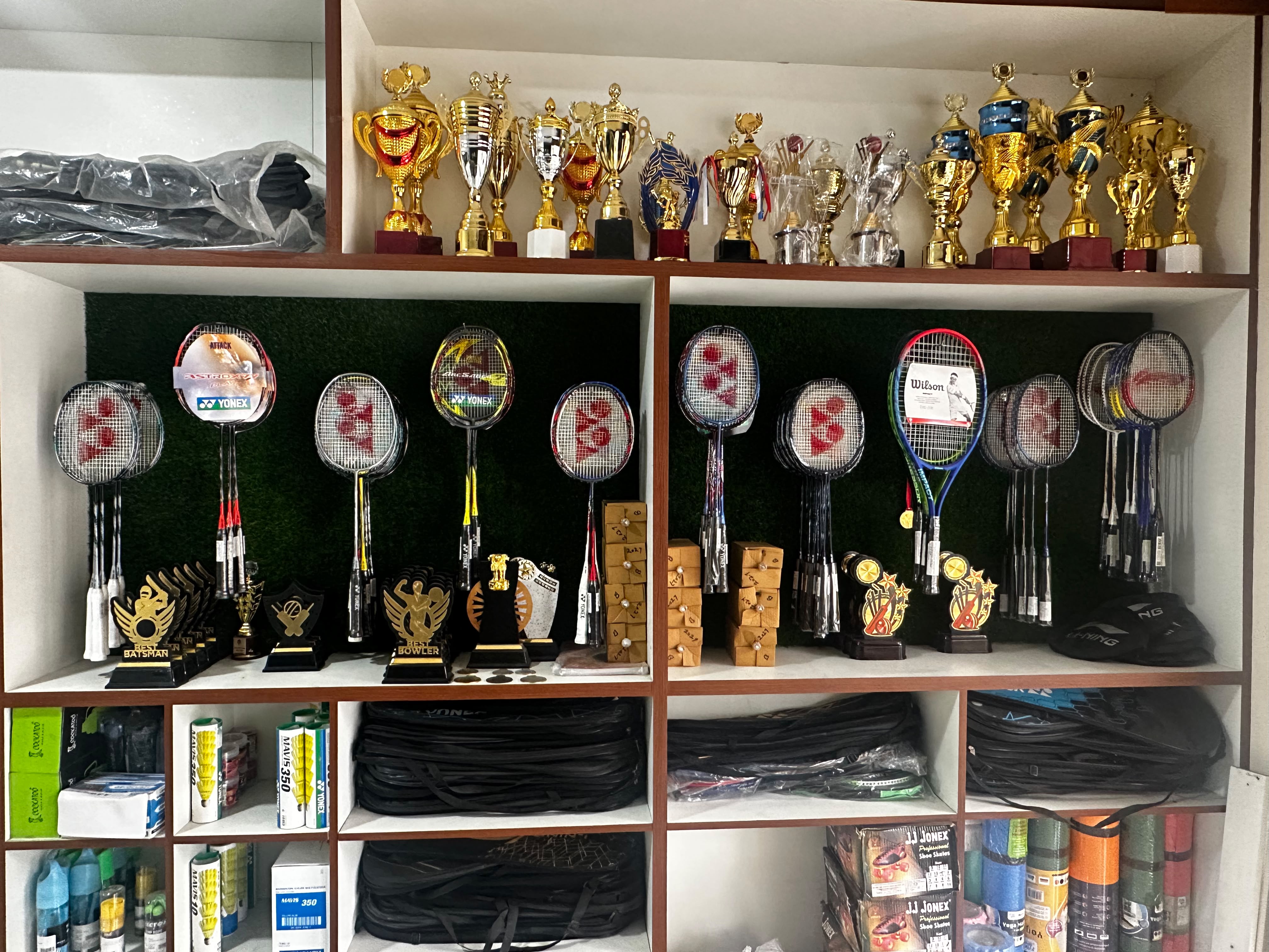 Badminton